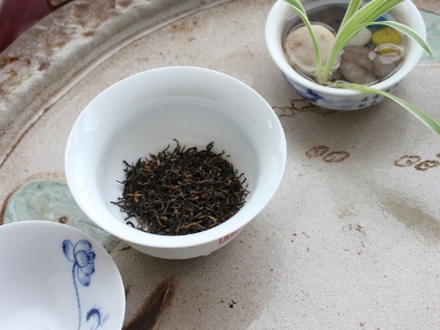 喝茶的好處和壞處分別是什么，長(zhǎng)期喝茶有什么危害？