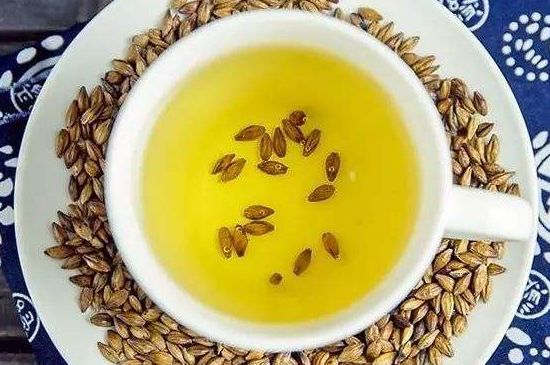 飯店喝的聞起很香的茶，餐館里的蕎麥茶還是大麥茶？