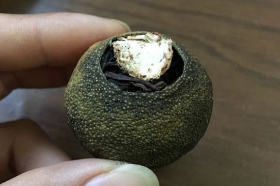 怎么知道小青柑是真的假的圖片，如何區(qū)分真假新會(huì)小青柑