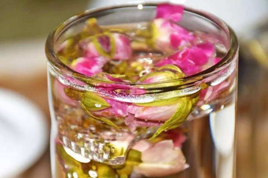 好玫瑰花茶多少錢(qián)一斤啊，玫瑰花茶價(jià)格多少錢(qián)合理？