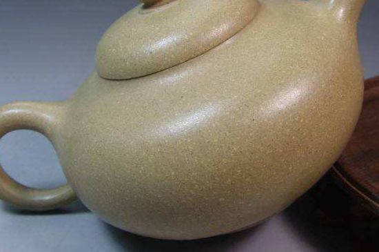 一把真正的本山綠泥壺最低多少錢，什么價格能買到本山綠泥紫砂壺？