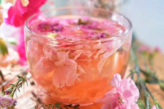 玫瑰花的最佳搭配，喝玫瑰花茶搭配什么喝好？