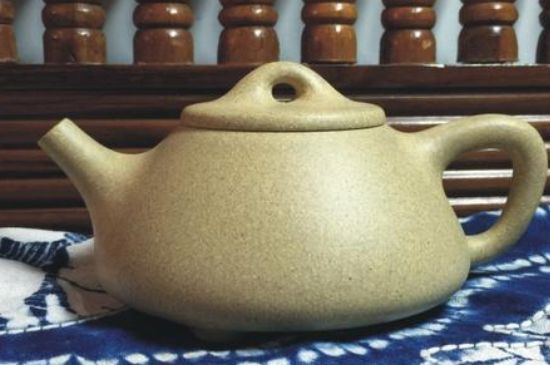 本山綠泥怎么分辨真假，真正的本山綠泥紫砂壺怎么鑒別？