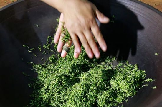 茶葉怎么炒制才香，怎樣炒茶葉更香？