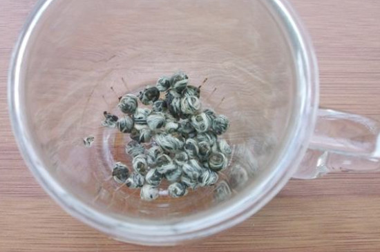 茉莉龍珠茶男人能喝嗎，男性夏季可以喝龍珠茶嗎