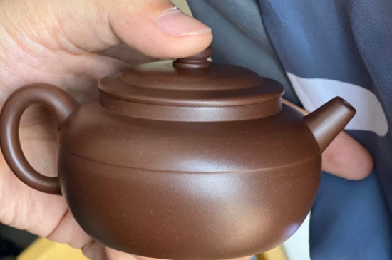 新買的紫砂壺為什么會裂，真的紫砂壺是不是很容易開裂？