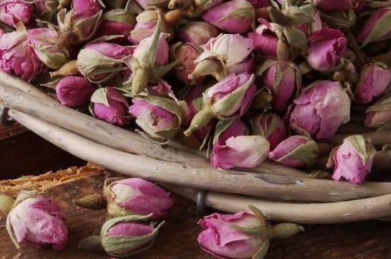 玫瑰花茶是應(yīng)該煮還是蒸，玫瑰花茶是不是煮一下效果更好？