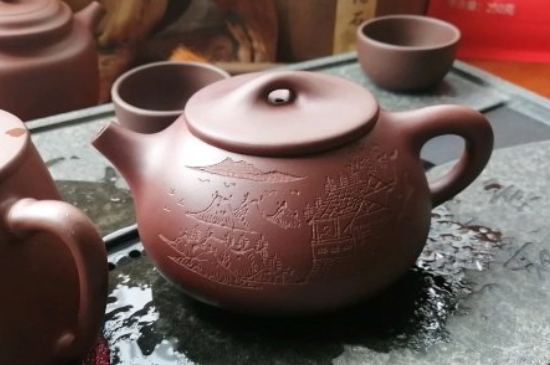 紫砂開壺和不開壺的區(qū)別，<a href=http://www.rhbjnk.com/chaju/zisha/ target=_blank class=infotextkey>紫砂壺開壺</a>的正確方法及開壺建議