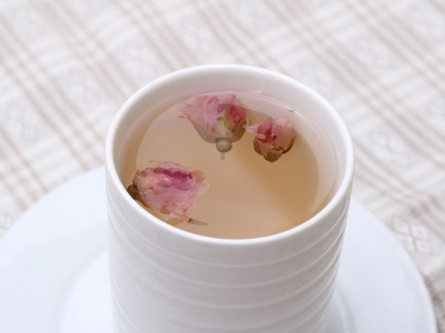 干玫瑰花泡前需要洗嗎，泡玫瑰花需要洗一下嗎？