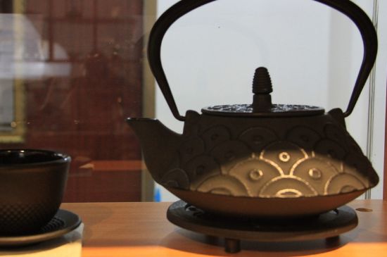 鐵壺生銹燒的水有害嗎，鐵壺內壁生銹怎么辦