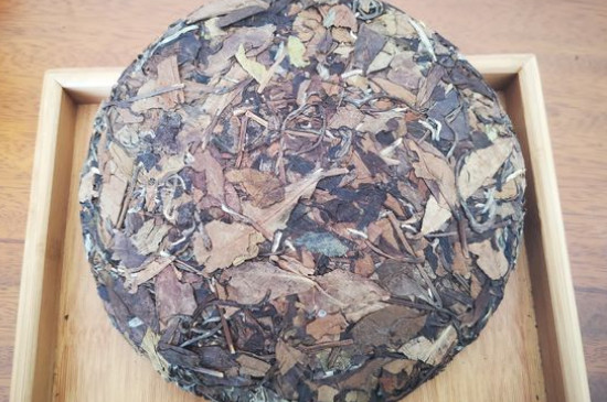 新舊白茶怎么區(qū)分，怎么分辨白茶是新還是舊