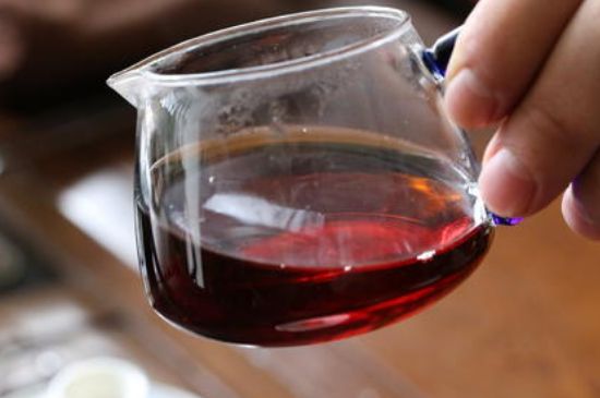 茯磚茶與普洱茶哪個好，茯茶和普洱茶口味區(qū)別