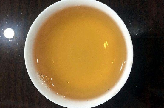 白茶三年為藥七年為寶的原理，為什么說(shuō)一年茶三年藥七年寶？