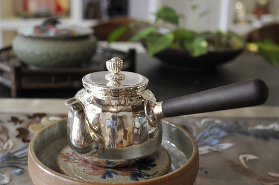 黑茶用什么壺煮最好，黑茶用什么煮效果好？