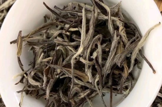 三年白茶賽砒霜，這是真的嗎？