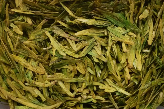 西湖龍井茶毫和發(fā)霉區(qū)別圖片，長霉的龍井茶葉會是什么樣？