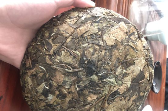 7年壽眉和2年白牡丹哪個好，老白茶壽眉與白牡丹的口感區(qū)別