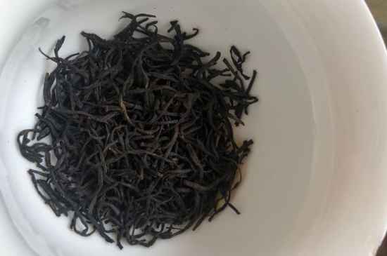 正山小種第一泡要倒掉嗎，正山小種能沖幾泡