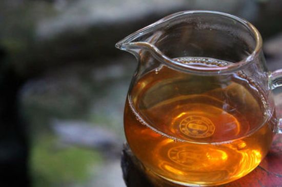 肉桂茶和大紅袍哪個貴，武夷山肉桂與大紅袍的價格比較