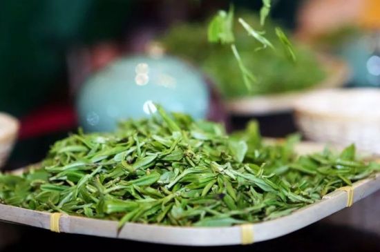 單樅茶什么季節(jié)最好喝，鳳凰單叢茶春茶好還是秋茶好？