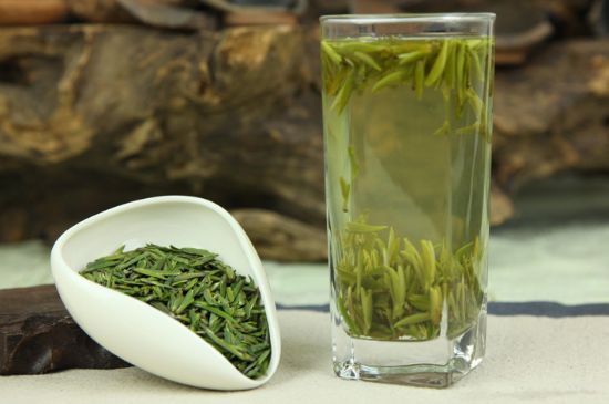 竹葉青和雀舌哪個(gè)貴，竹葉青茶貴嗎？