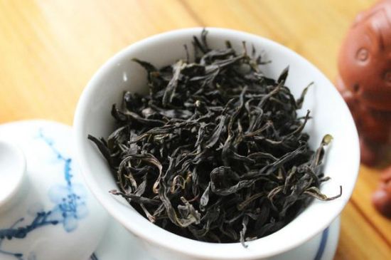 鋸朵仔跟鴨屎香哪個貴，鋸朵子和鴨屎香哪個好喝？