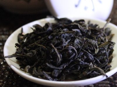 大紅袍好還是白茶好，福鼎白茶和大紅袍哪個貴？