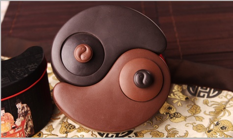 太極陰陽紫砂壺，創(chuàng)意格紫砂壺